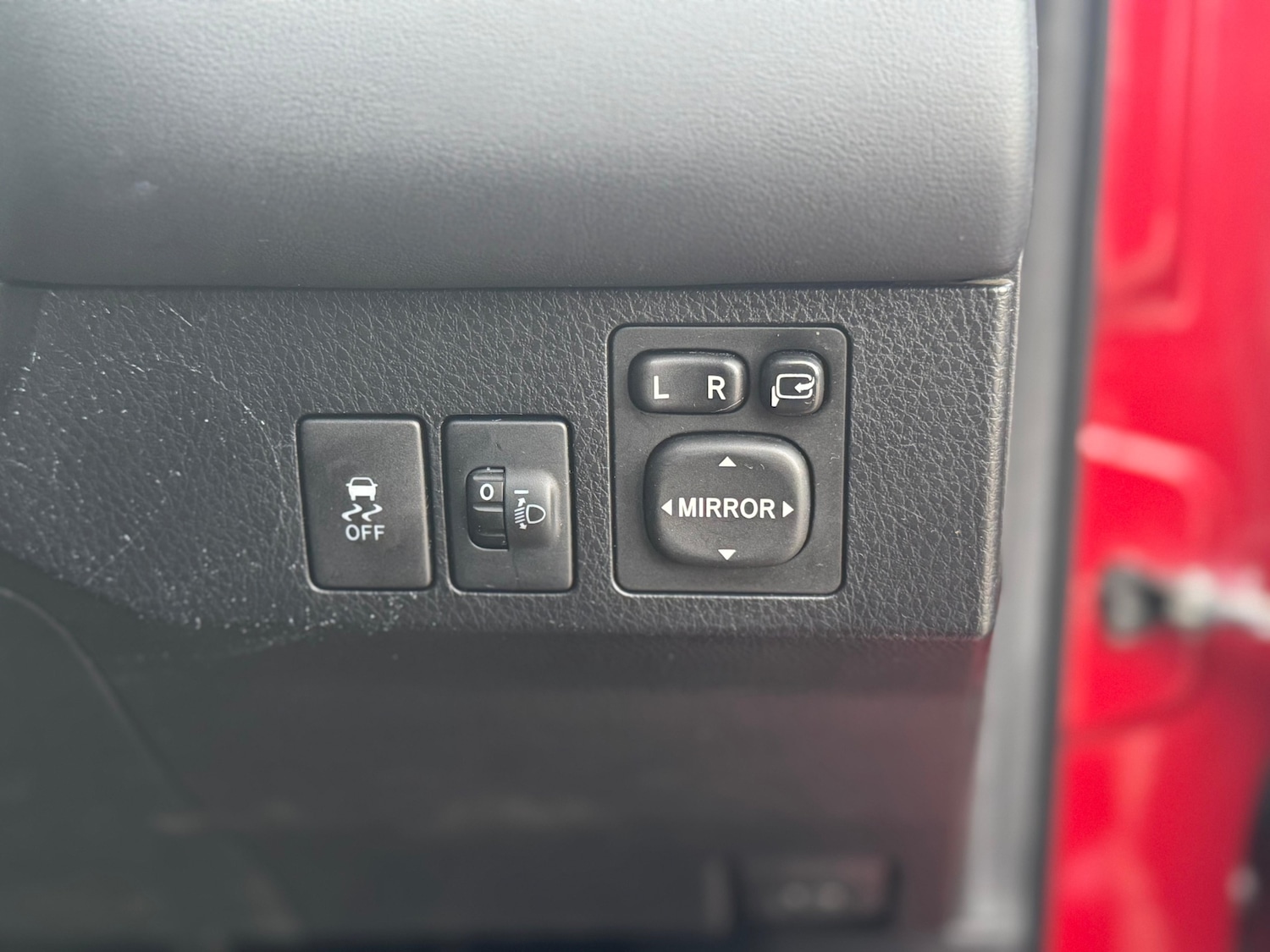 Used Toyota RAV4 2013 for sale - 76518543: Photo 19