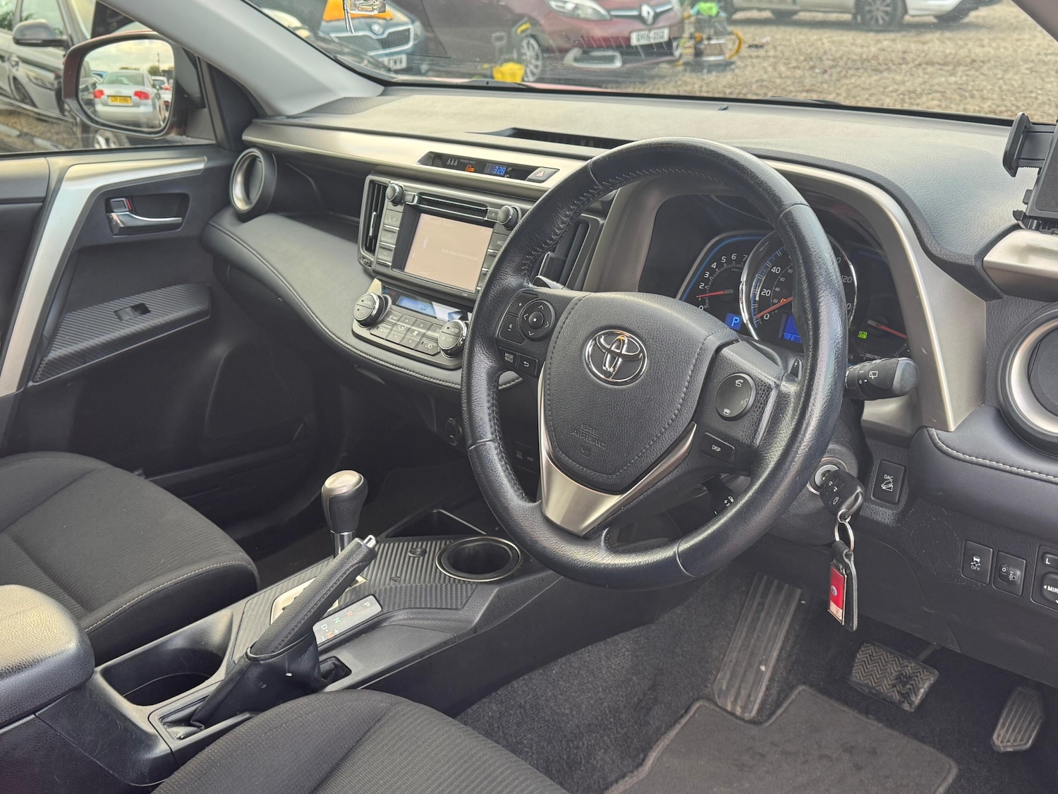 Used Toyota RAV4 2013 for sale - 76518543: Photo 21