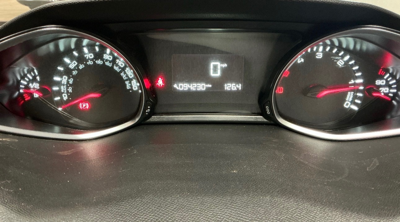 Used Peugeot 308 2015 for sale - 77303366: Photo 10