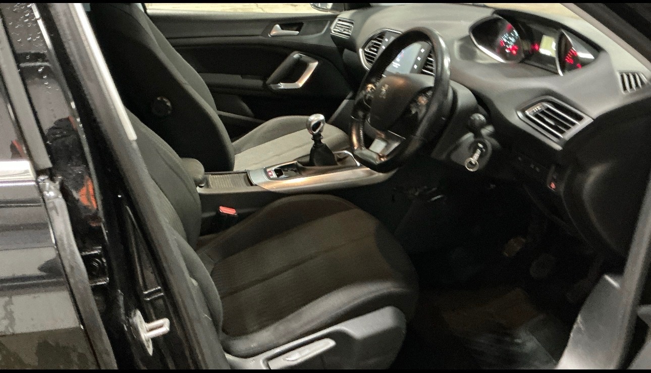 Used Peugeot 308 2015 for sale - 77303366: Photo 11