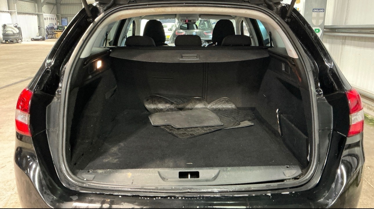 Used Peugeot 308 2015 for sale - 77303366: Photo 7