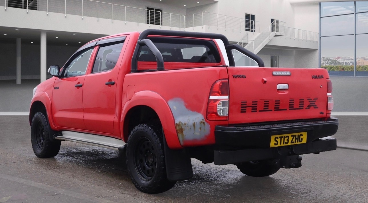 Used Toyota Hilux 2013 for sale - 76897195: Photo 4