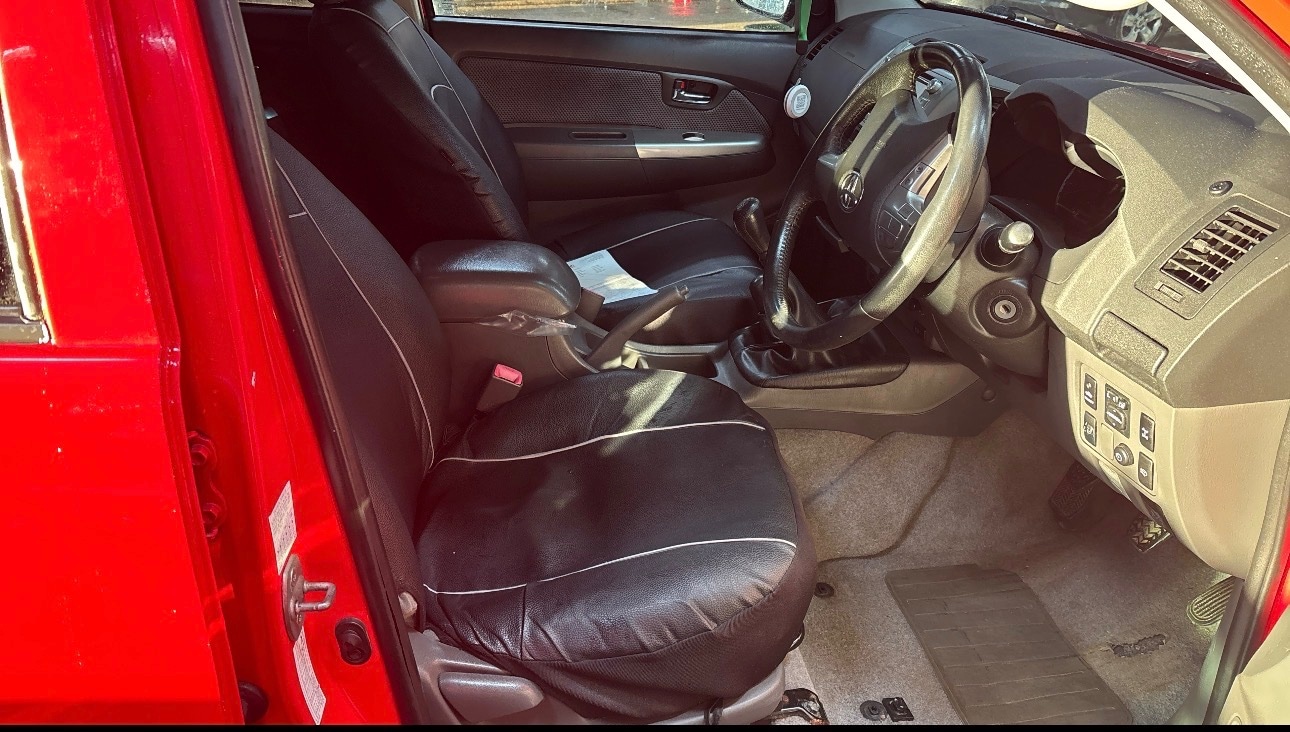 Used Toyota Hilux 2013 for sale - 76897195: Photo 8