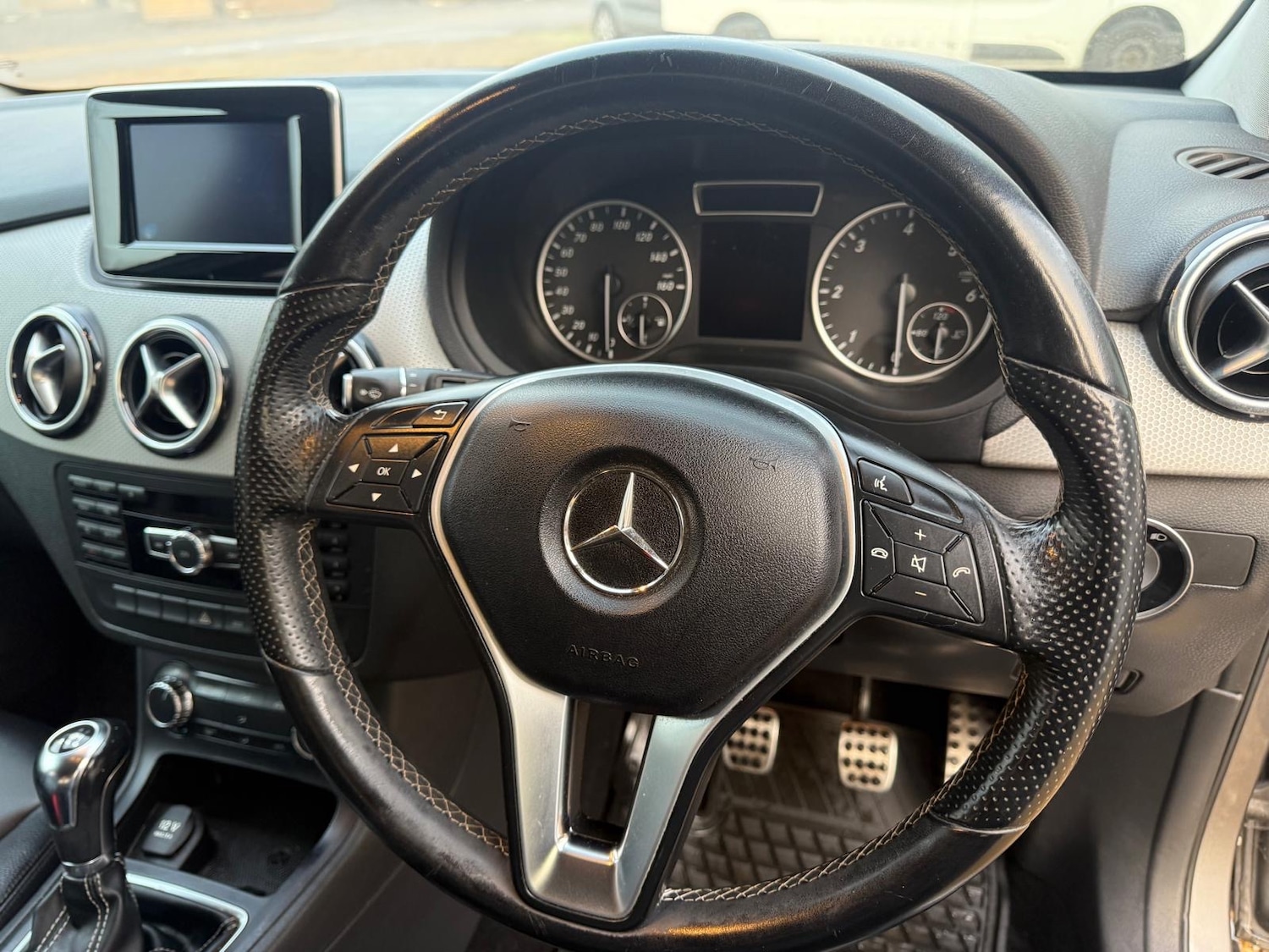 Used Mercedes-Benz B Class 2012 for sale - 77213783: Photo 17