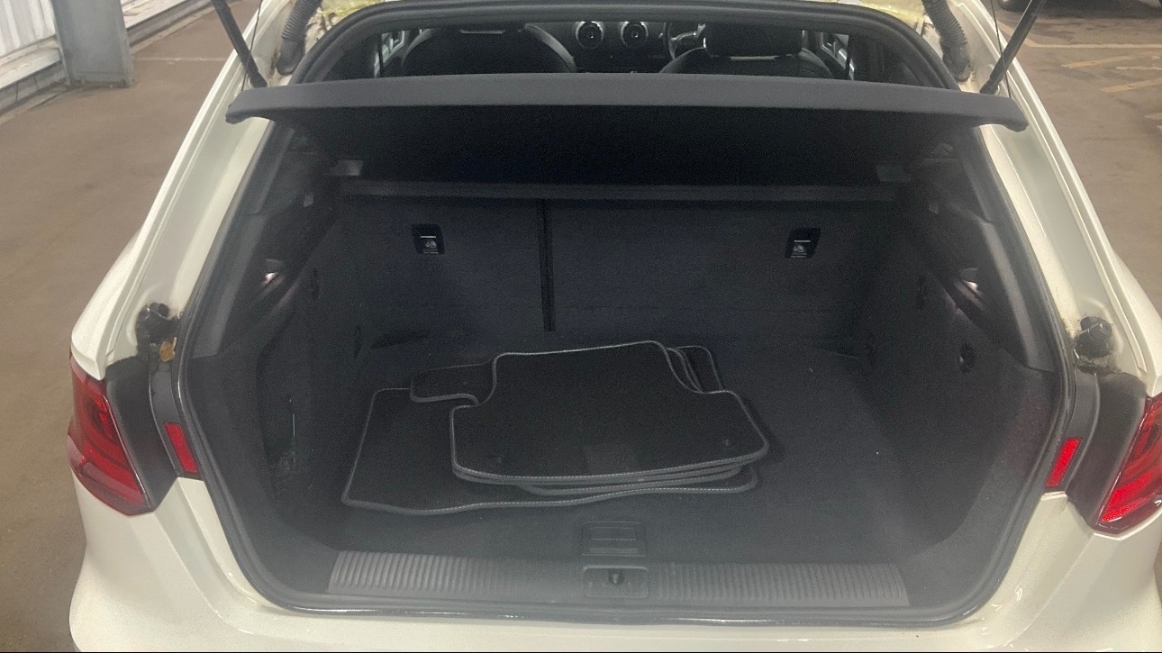 Used Audi A3 2014 for sale - 77019145: Photo 5