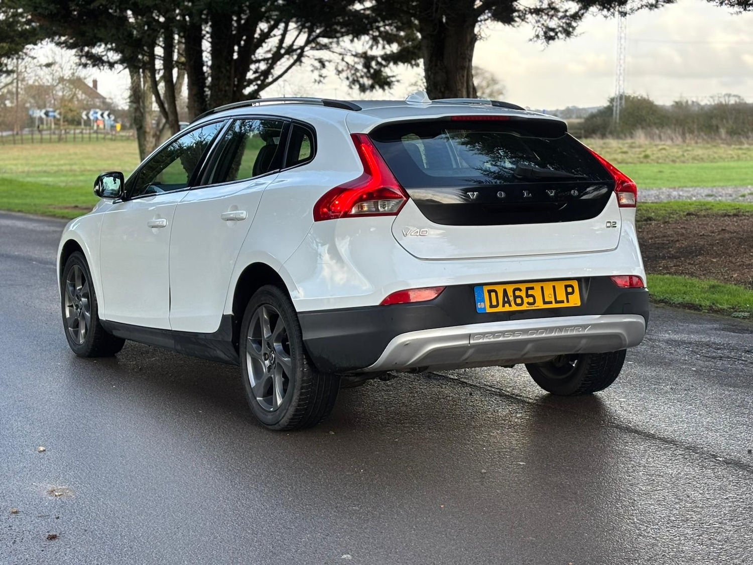 Used Volvo V40 2015 for sale - 77395431: Photo 10