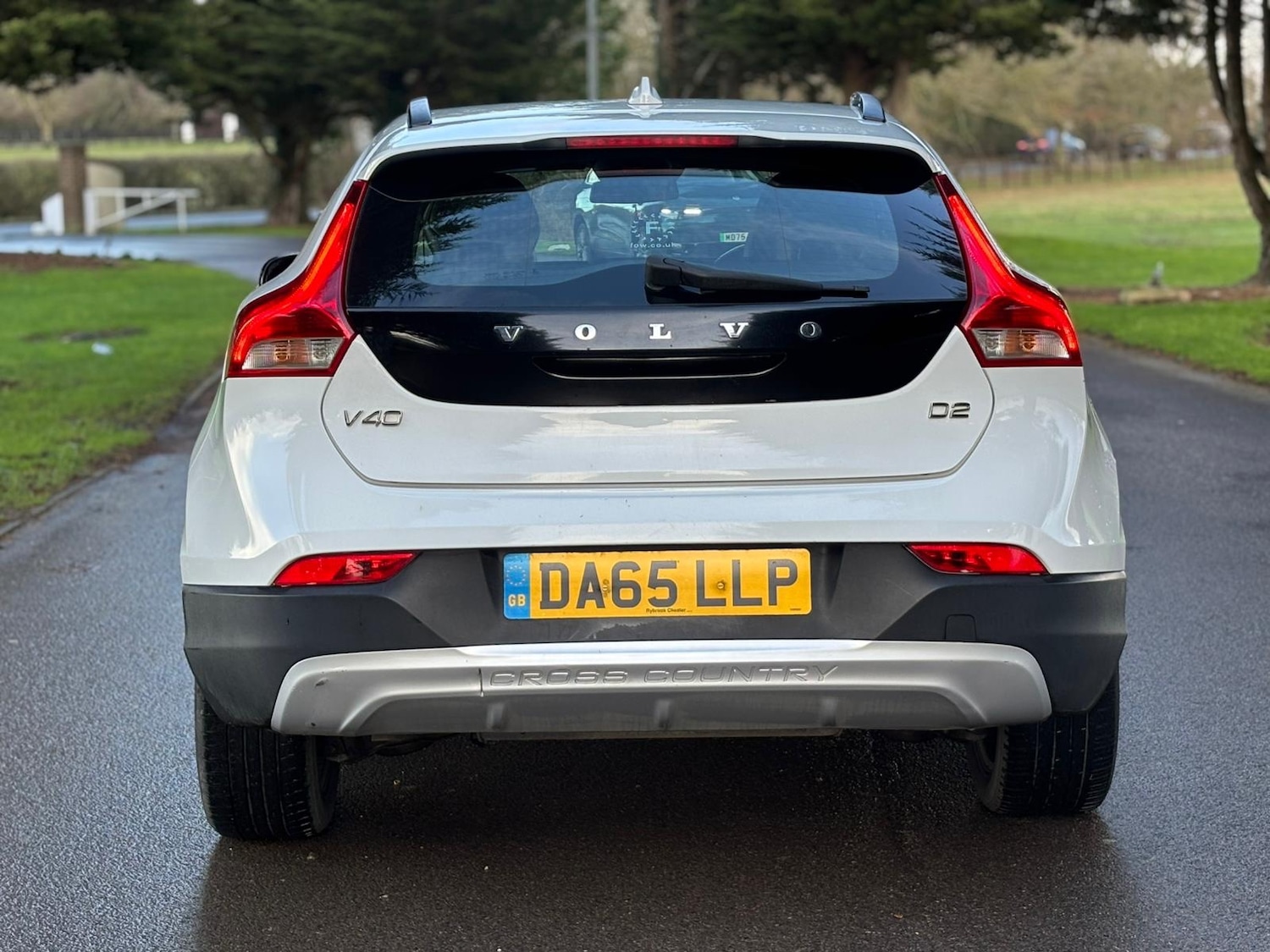 Used Volvo V40 2015 for sale - 77395431: Photo 11