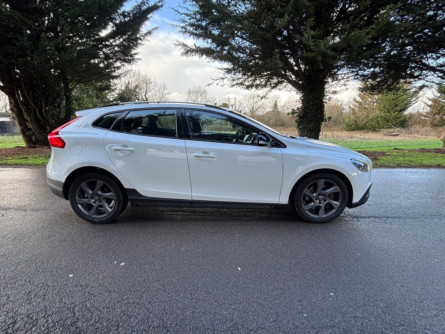 Used Volvo V40 2015 for sale - 77395431: Photo 13