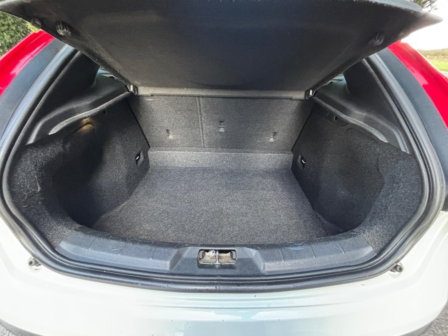 Used Volvo V40 2015 for sale - 77395431: Photo 18