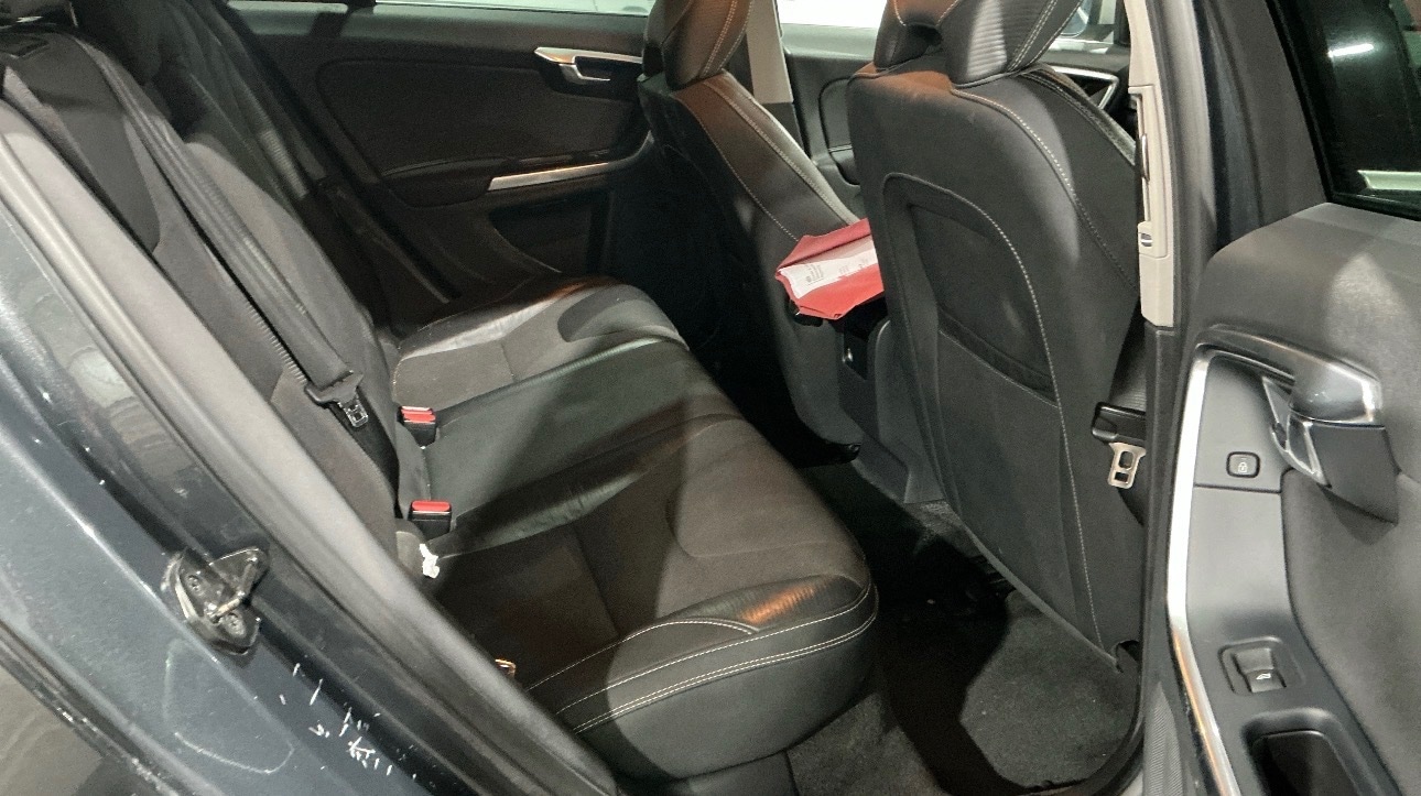 Used Volvo V60 2013 for sale - 77409878: Photo 6