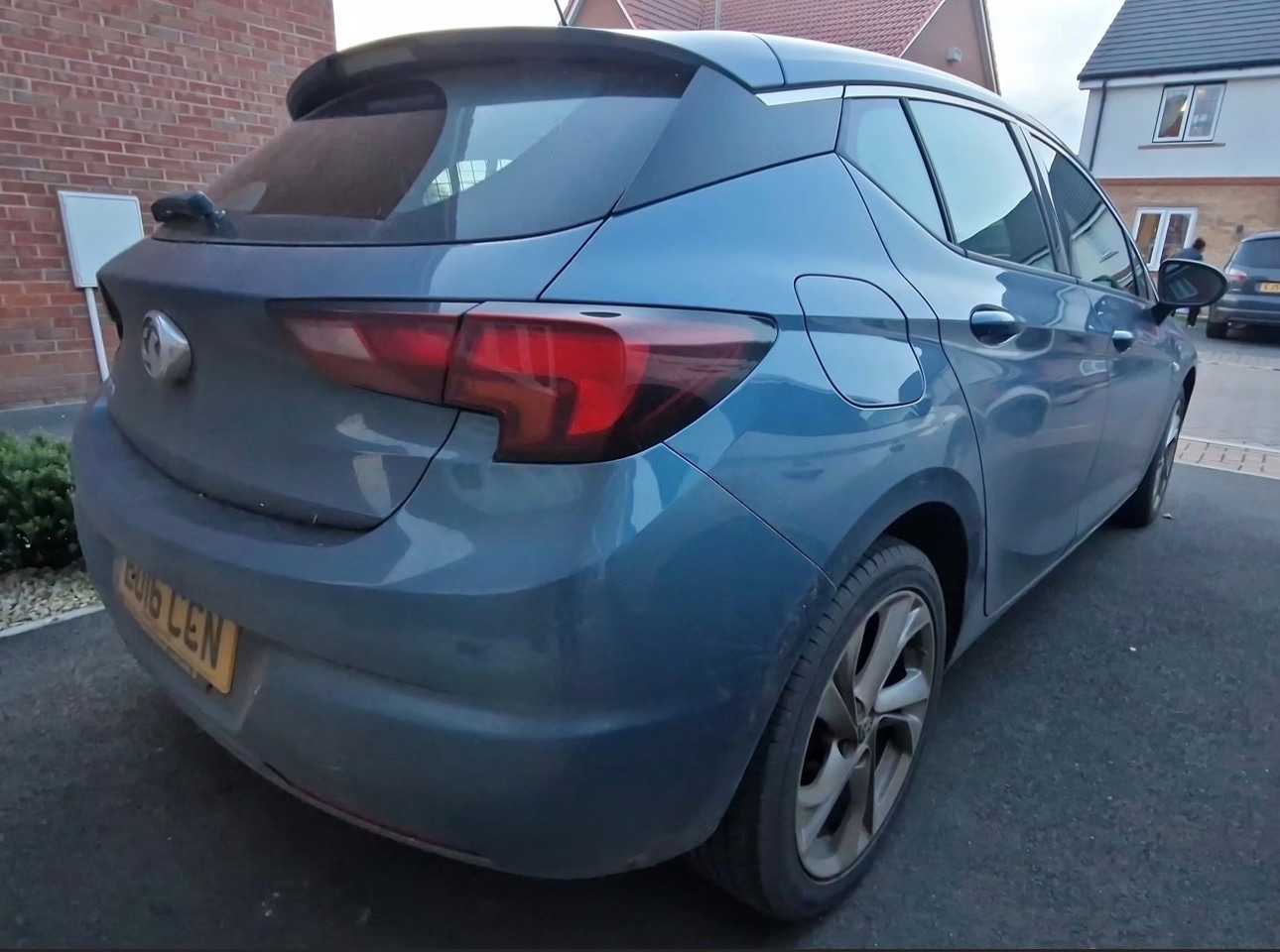 Used Vauxhall Astra 2016 for sale - 76694783: Photo 2