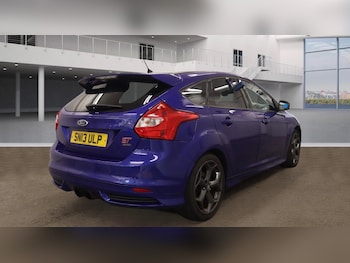 Used Ford Focus 2013 for sale - 77020684: Photo