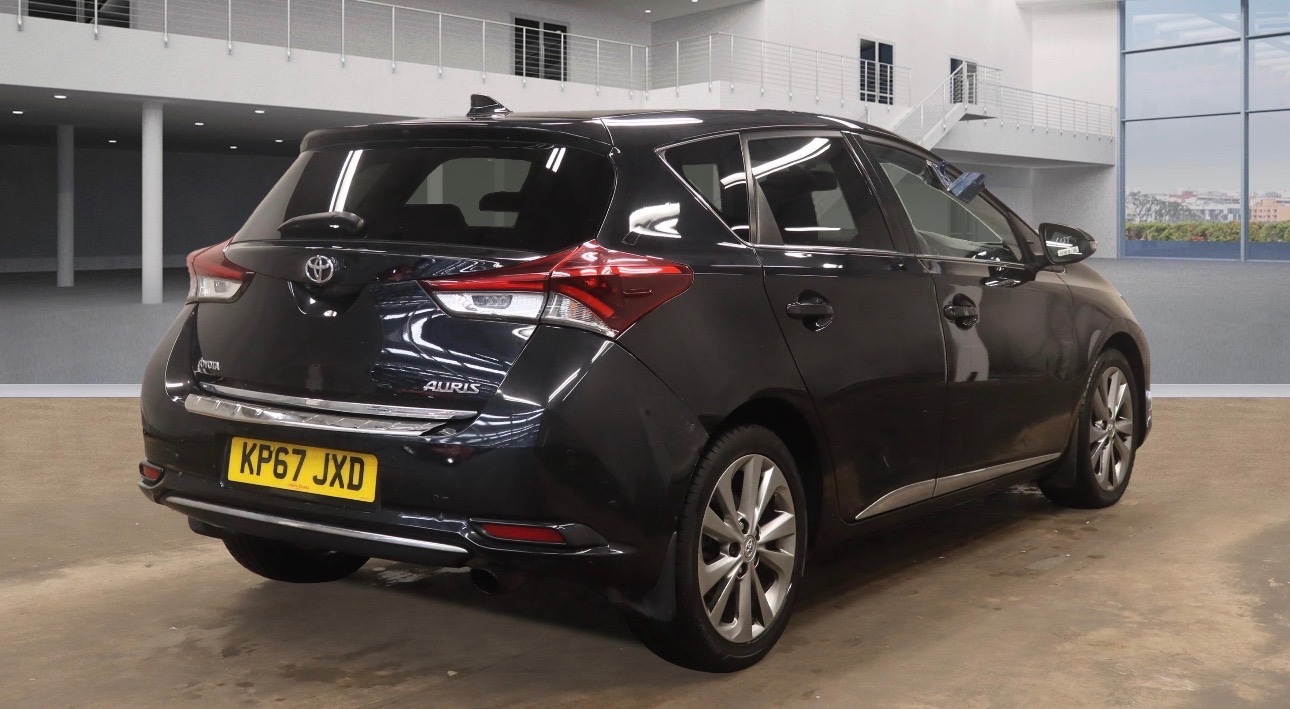Used Toyota Auris 2017 for sale - 77020698: Photo 4