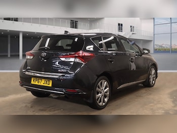 Used Toyota Auris 2017 for sale - 77020698: Photo