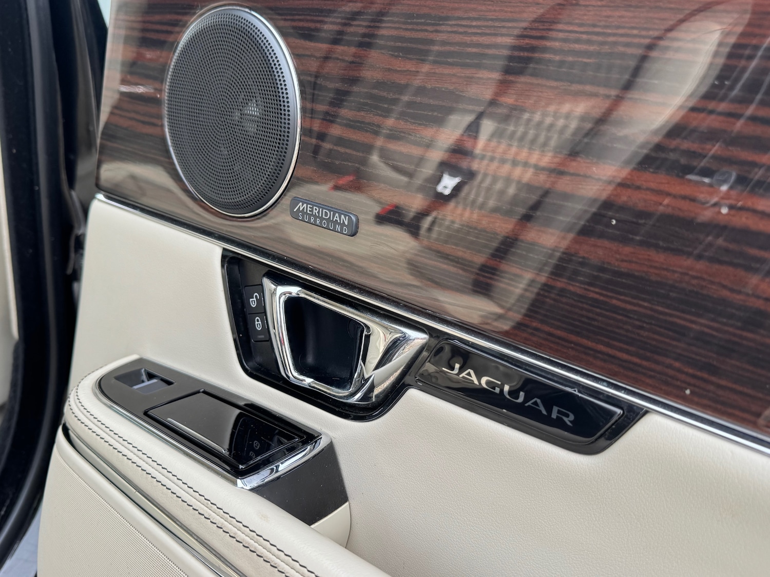 Used Jaguar XJ 2018 for sale - 78202560: Photo 18