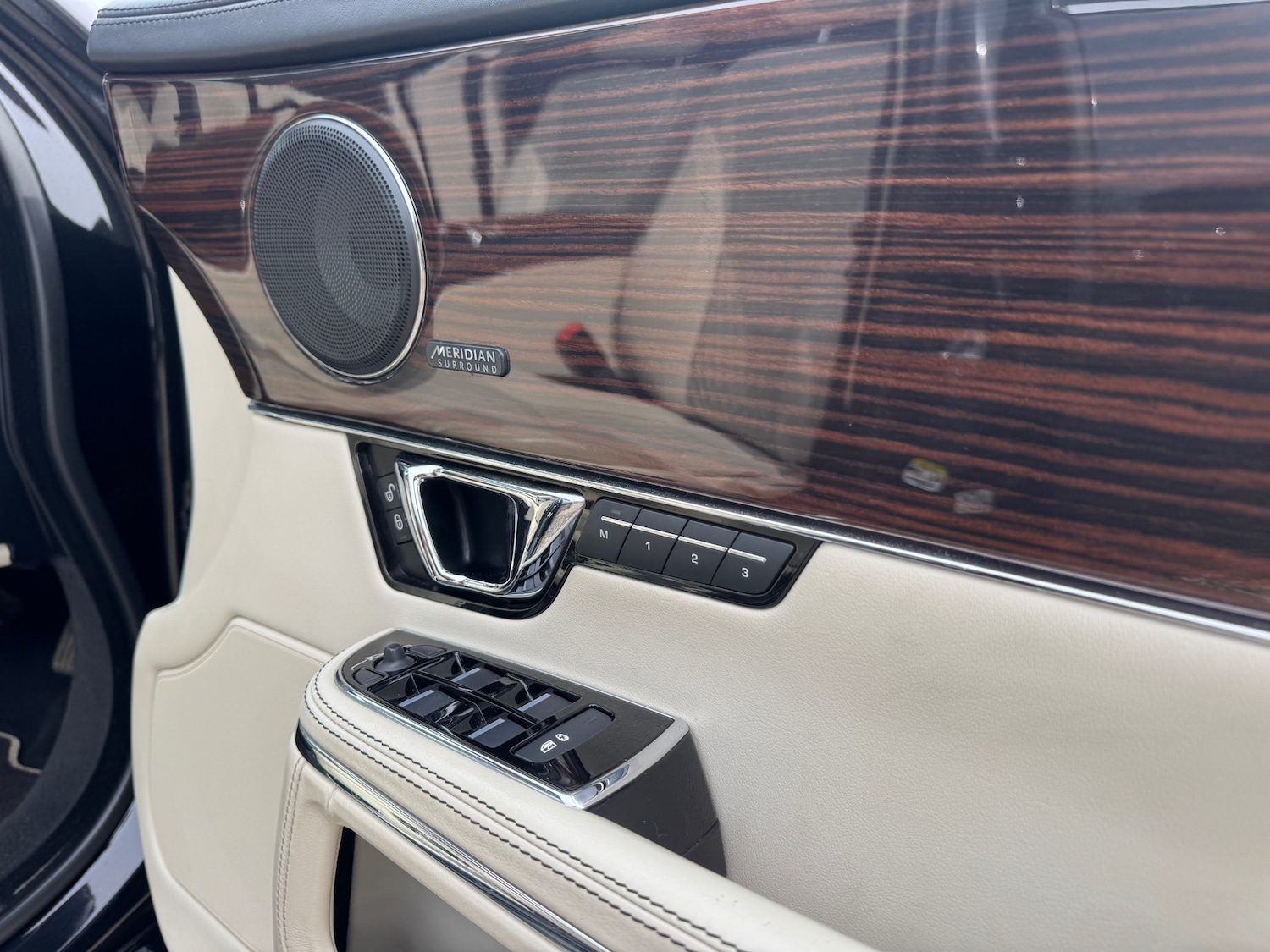 Used Jaguar XJ 2018 for sale - 78202560: Photo 21