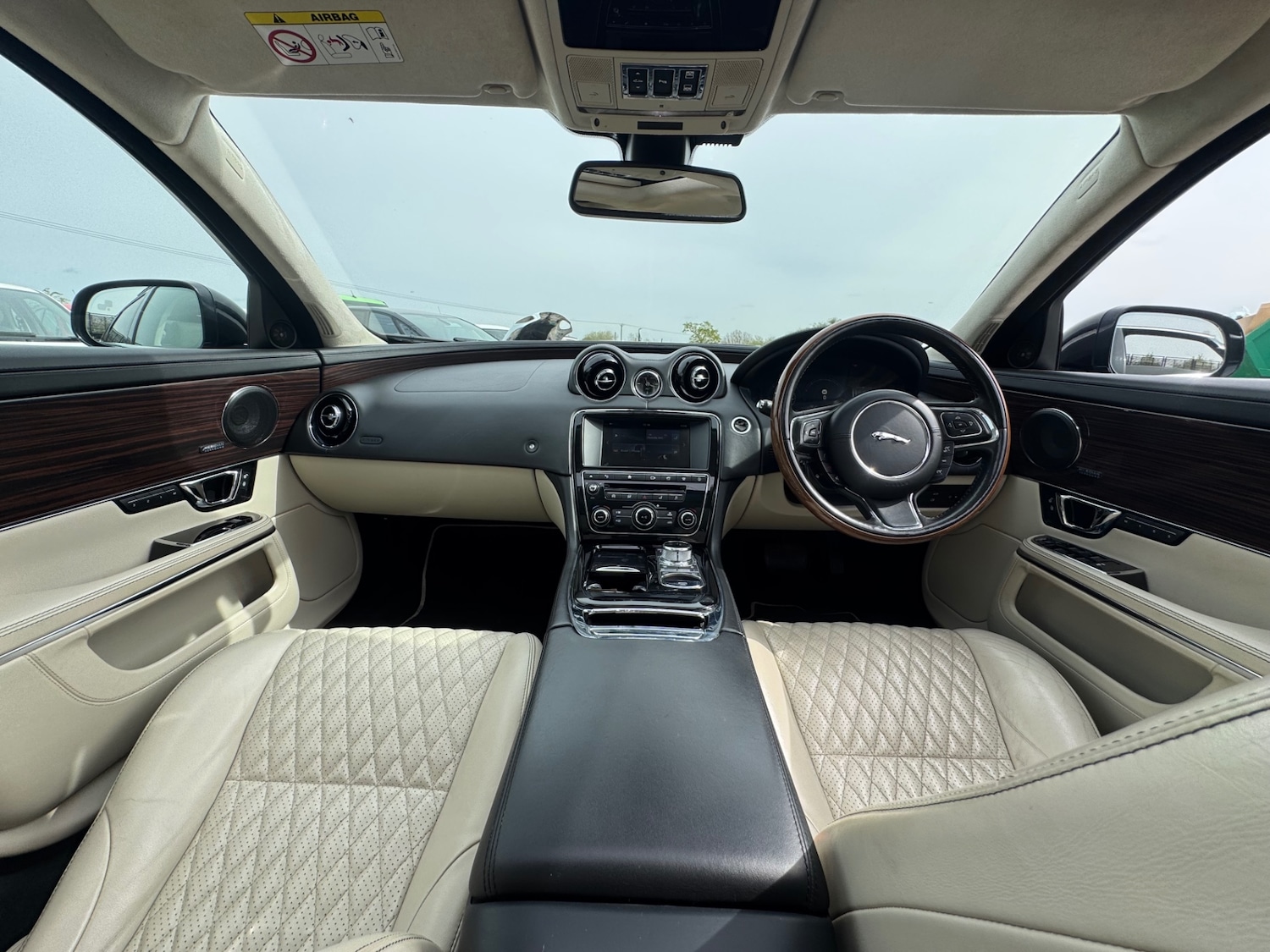 Used Jaguar XJ 2018 for sale - 78202560: Photo 23