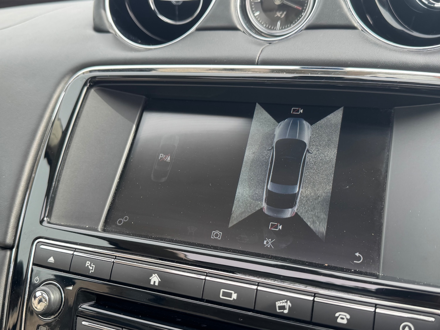 Used Jaguar XJ 2018 for sale - 78202560: Photo 25