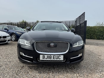 Used Jaguar XJ 2018 for sale - 78202560: Photo