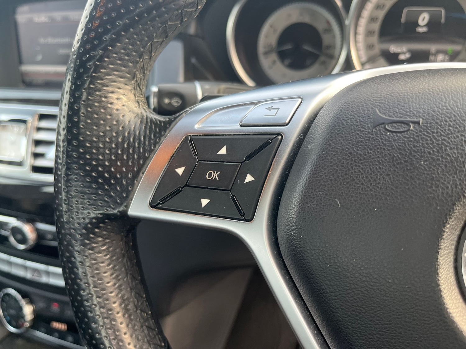 Used Mercedes-Benz CLS 2013 for sale - 77202367: Photo 27