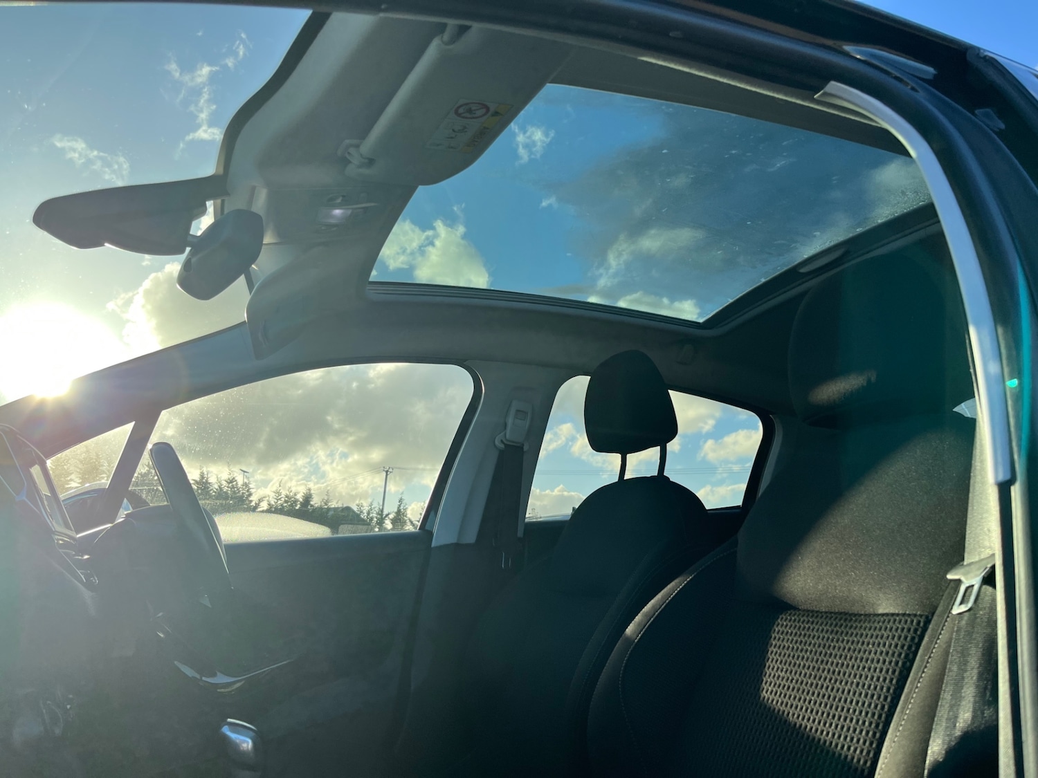 Used Peugeot 208 2018 for sale - 77019008: Photo 17