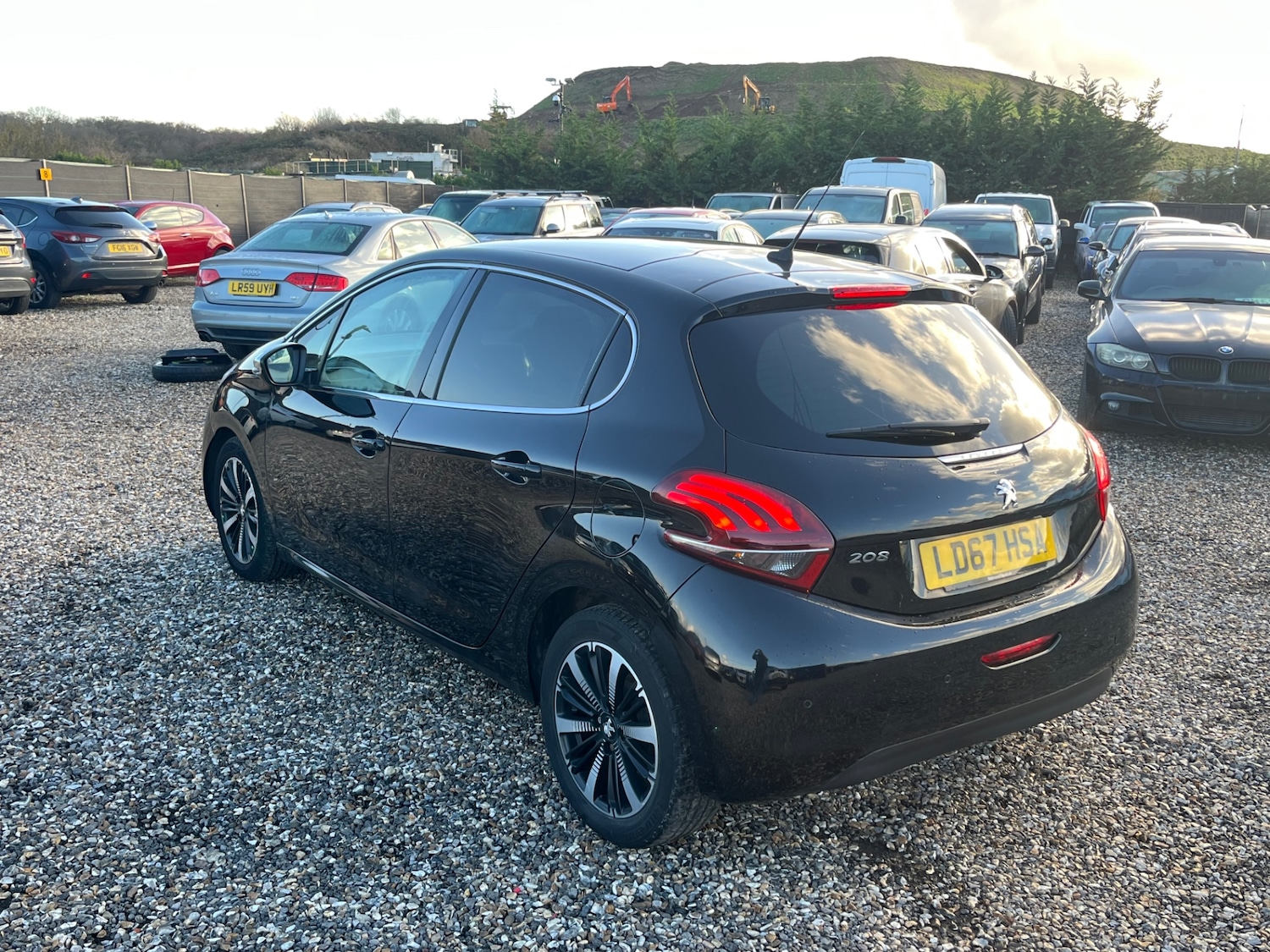 Used Peugeot 208 2018 for sale - 77019008: Photo 8