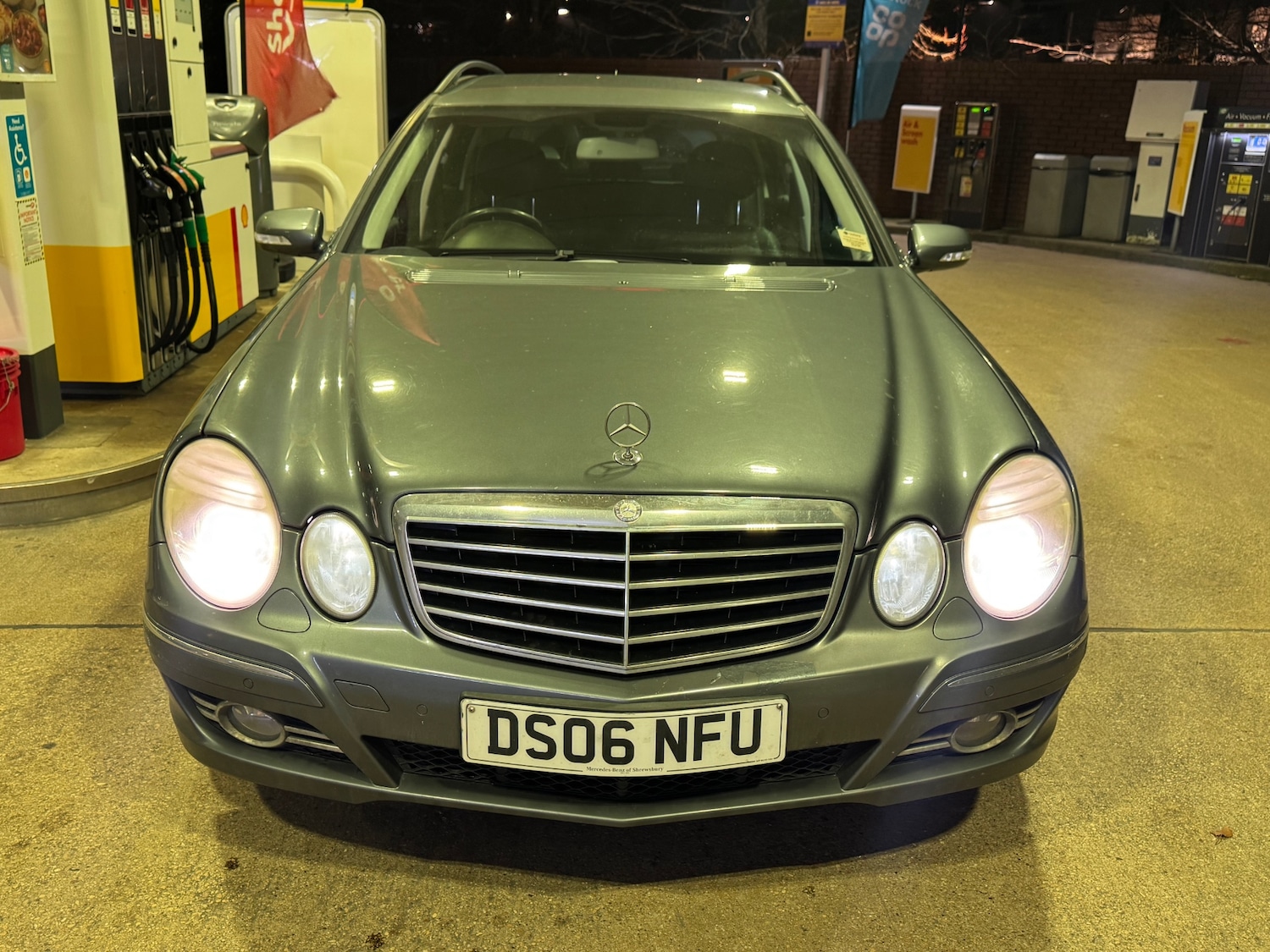 Used Mercedes-Benz E Class 2006 for sale - 77329487: Photo 2