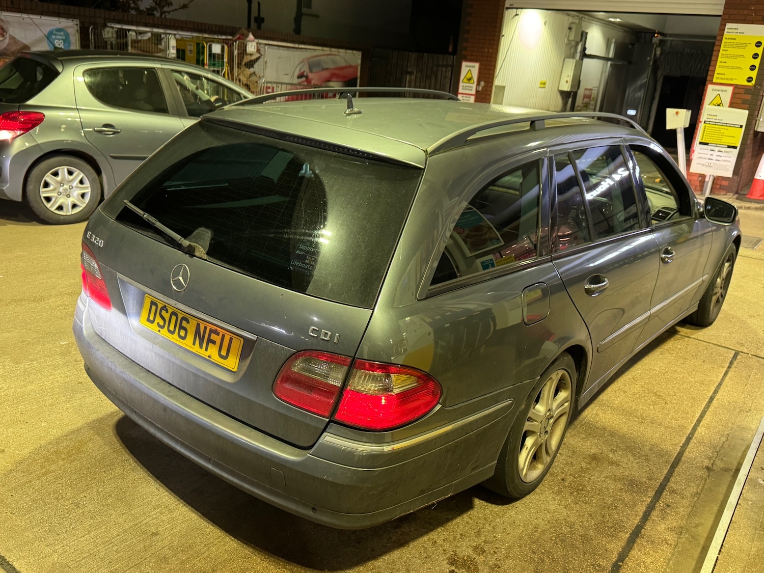 Used Mercedes-Benz E Class 2006 for sale - 77329487: Photo 6