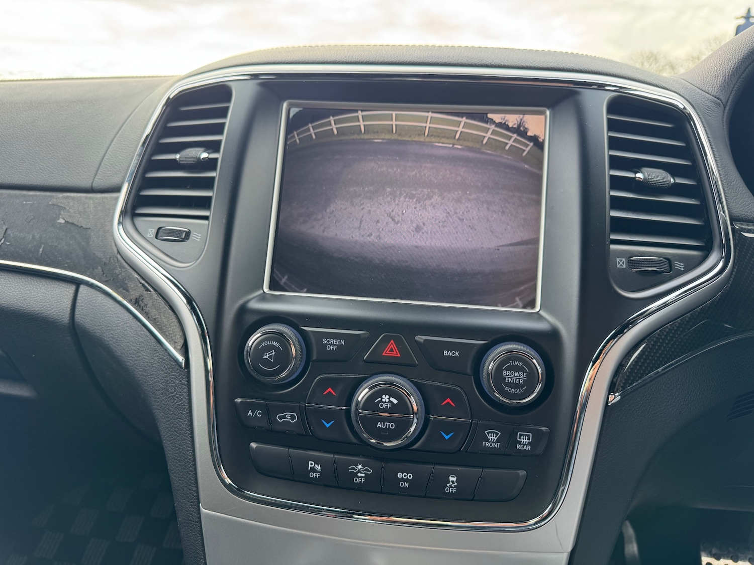 Used Jeep Grand Cherokee 2015 for sale - 76560123: Photo 35