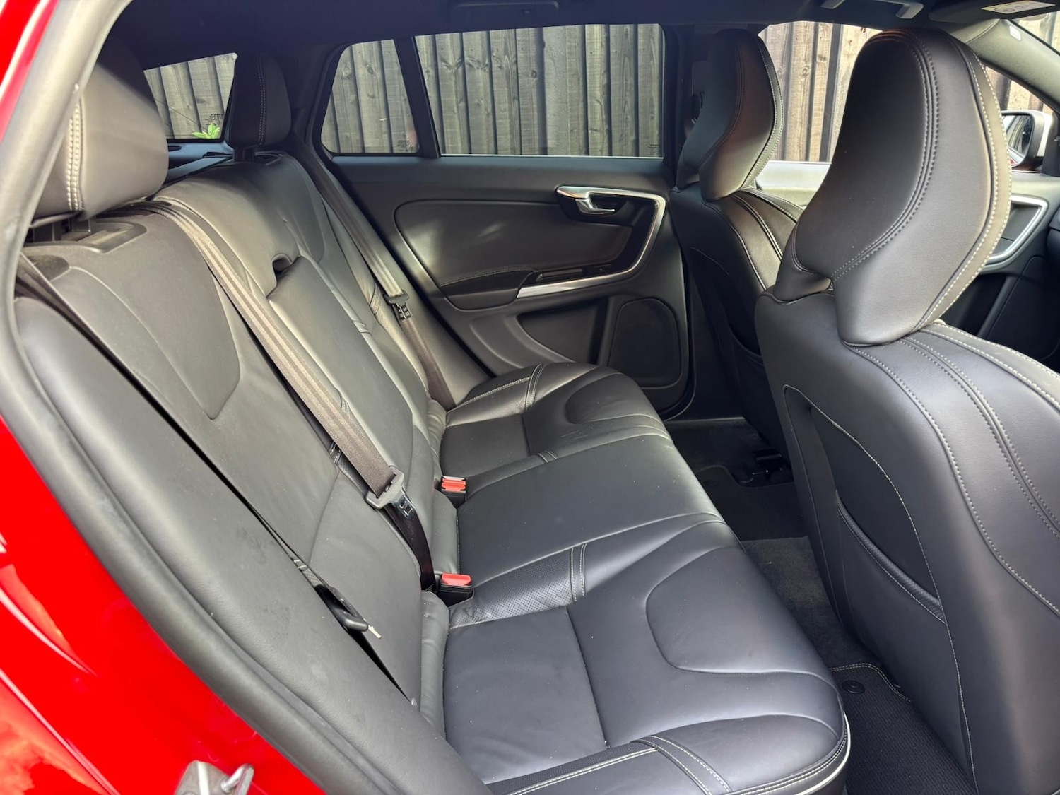 Used Volvo V60 2014 for sale - 76566384: Photo 18