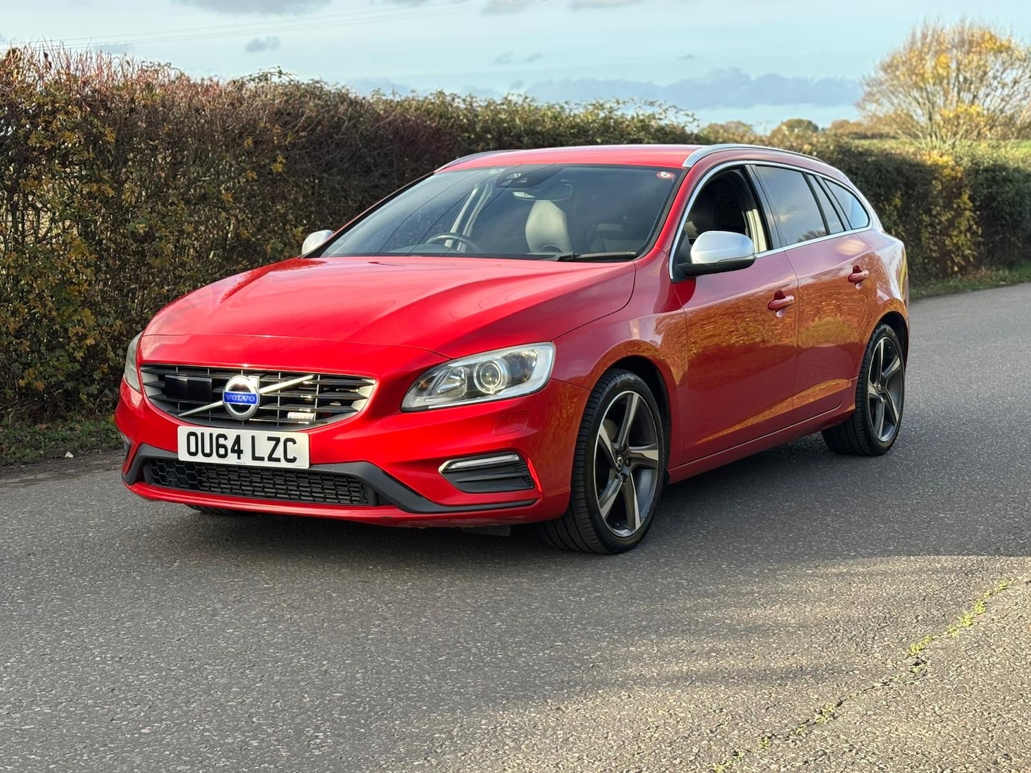 Used Volvo V60 2014 for sale - 76566384: Photo 5