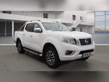 Used Nissan Navara 2016 for sale - 77296608: Photo