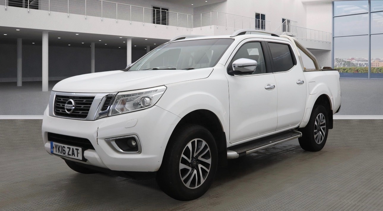 Used Nissan Navara 2016 for sale - 77296608: Photo 2