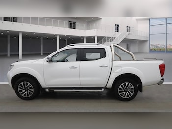 Used Nissan Navara 2016 for sale - 77296608: Photo