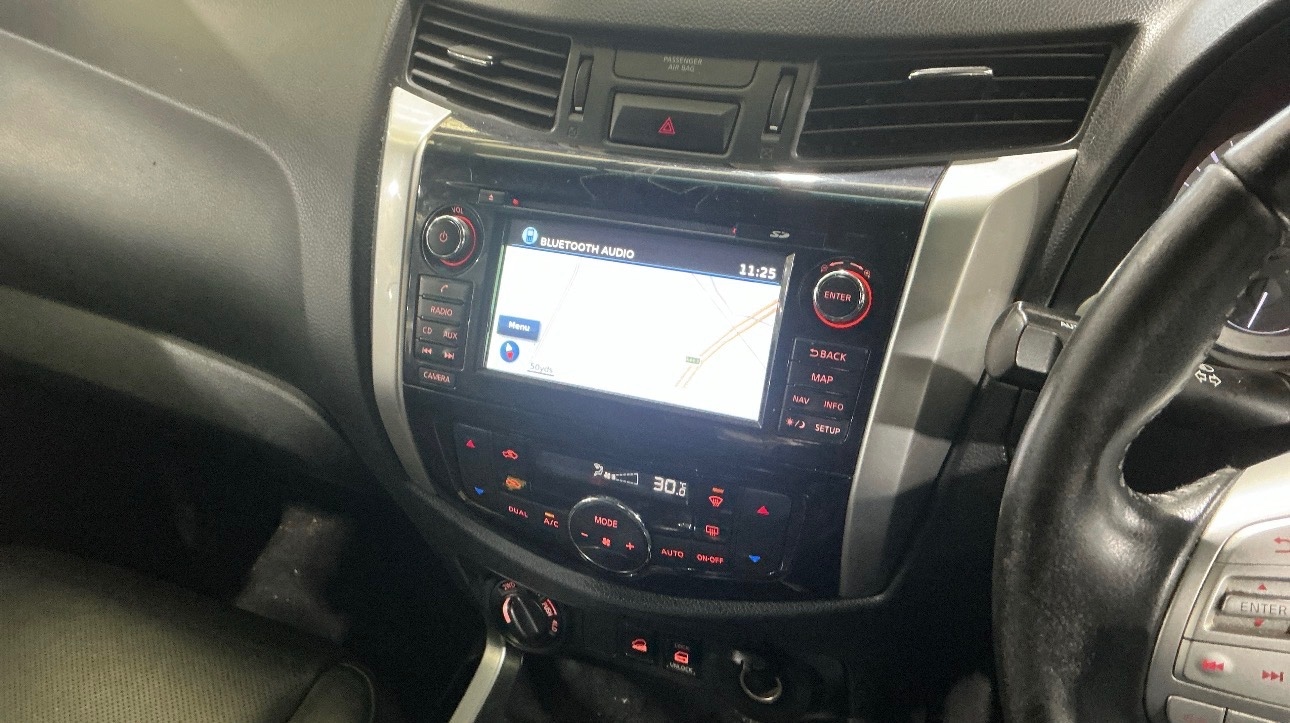 Used Nissan Navara 2016 for sale - 77296608: Photo 9