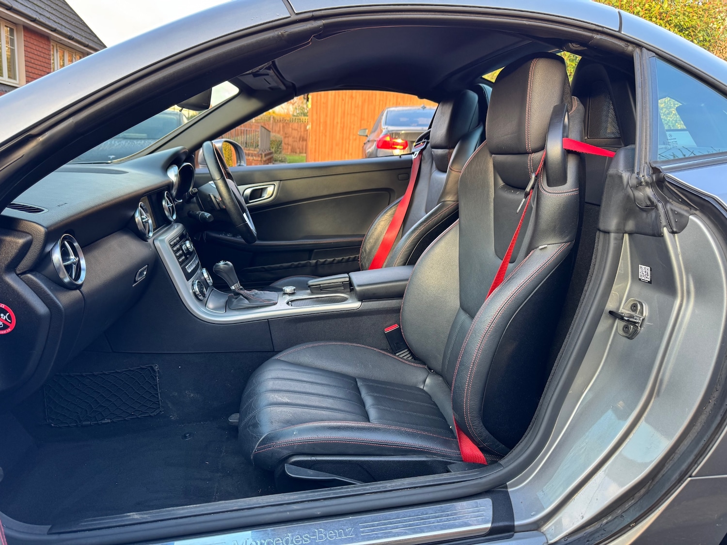 Used Mercedes-Benz SLK 2011 for sale - 76699042: Photo 17