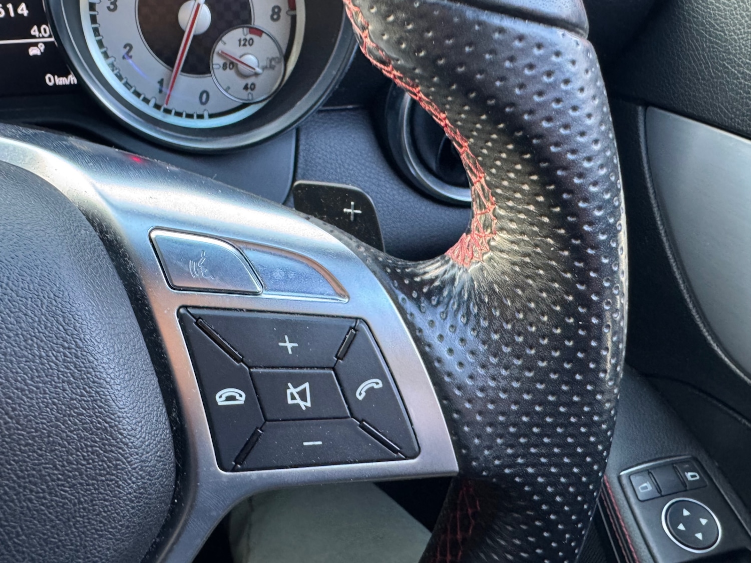 Used Mercedes-Benz SLK 2011 for sale - 76699042: Photo 28