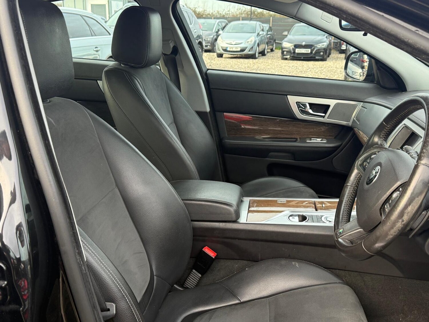 Used Jaguar XF 2014 for sale - 78218136: Photo 14