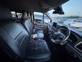 Used Ford Tourneo Custom 2018 for sale - 77937177: Photo