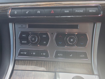 Used Jaguar XF 2015 for sale - 78965210: Photo