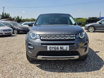 Used Land Rover Discovery Sport 2016 for sale - 79310368: Photo
