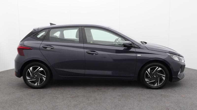 Used Hyundai i20 2022 for sale - 77117022: Photo 2