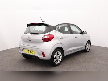 Used Hyundai i10 2021 for sale - 77301336: Photo