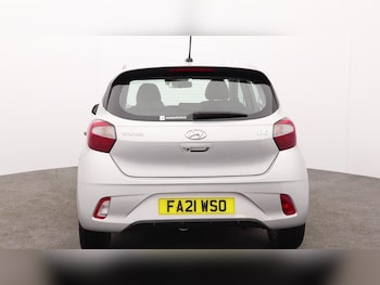 Used Hyundai i10 2021 for sale - 77301336: Photo