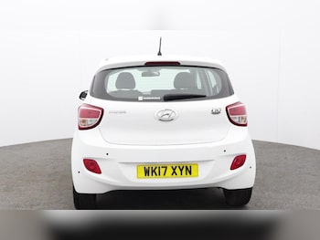 Used Hyundai i10 2017 for sale - 77915640: Photo