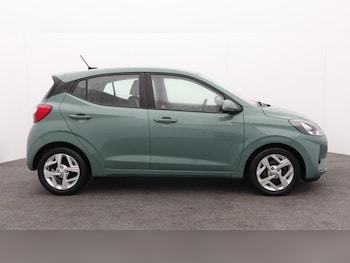 Used Hyundai i10 2022 for sale - 77138352: Photo