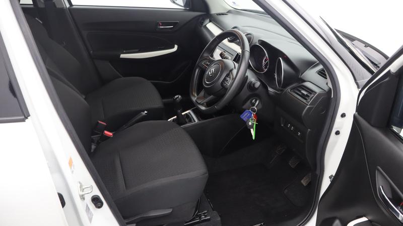 Used Suzuki Swift 2024 for sale - 77567435: Photo 15