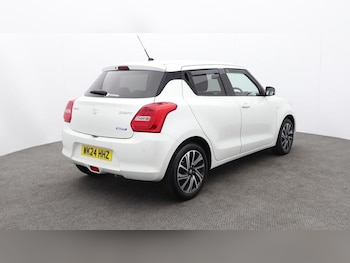 Used Suzuki Swift 2024 for sale - 77567435: Photo