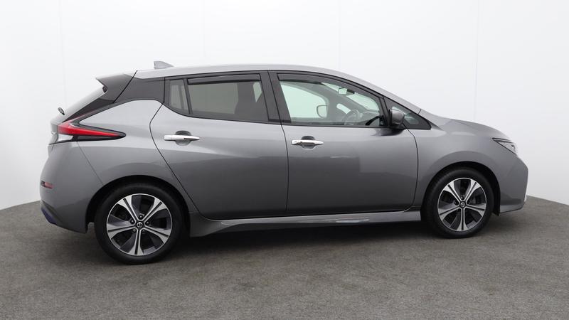 Used Nissan Leaf 2021 for sale - 77545878: Photo 2