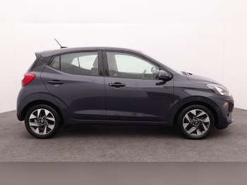 Used Hyundai i10 2024 for sale - 77117187: Photo